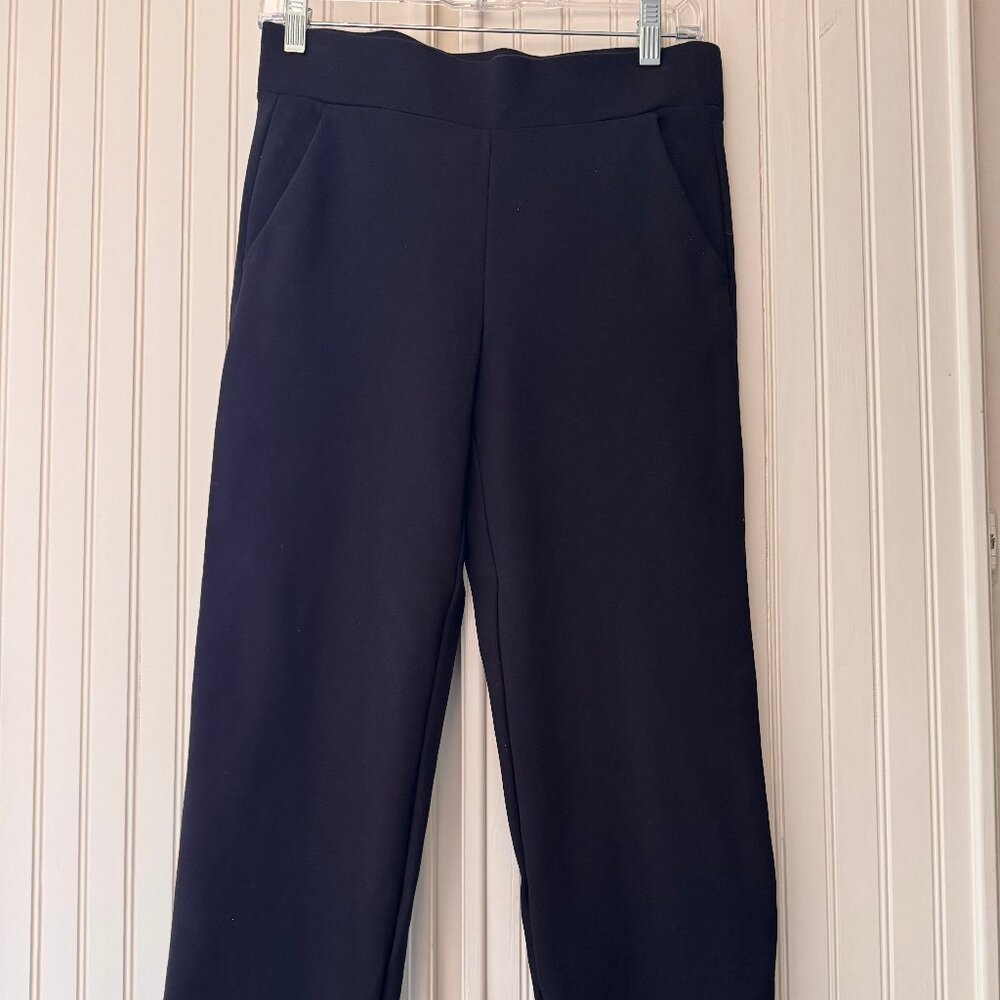 Black stretchy slacks w/Pockets
